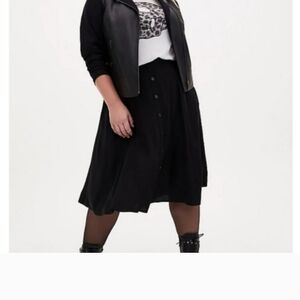 torrid Black Button-Front Midi Challis Skirt Size 12 Torrid Size 0 / Large